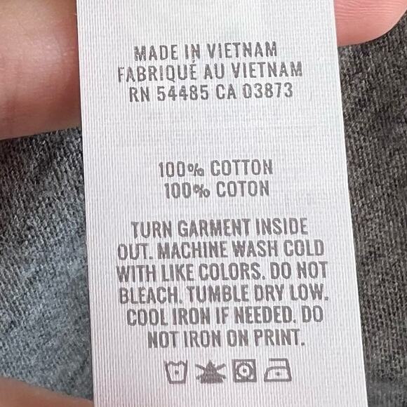 NWT Offline by Aerie Oversized Grey Printed Jersey Boyfriend T-Shirt Size Medium - Picture 9 of 10